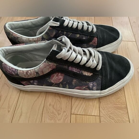 VANS Old Skool Moody Floral Skate Shoe Dark Gray Suede Womens 8.5 - Picture 2 of 6